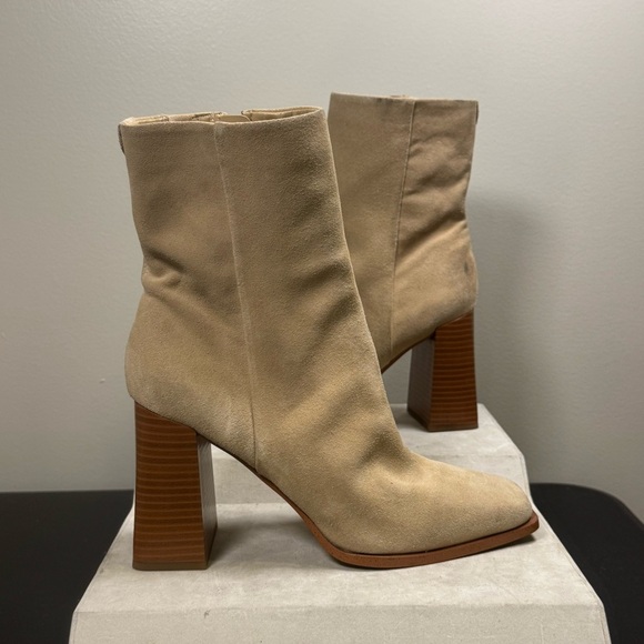 Sam Edelman Women's Tan Ankle Boots, size 8.5, Suede, NWOT - Picture 2 of 11